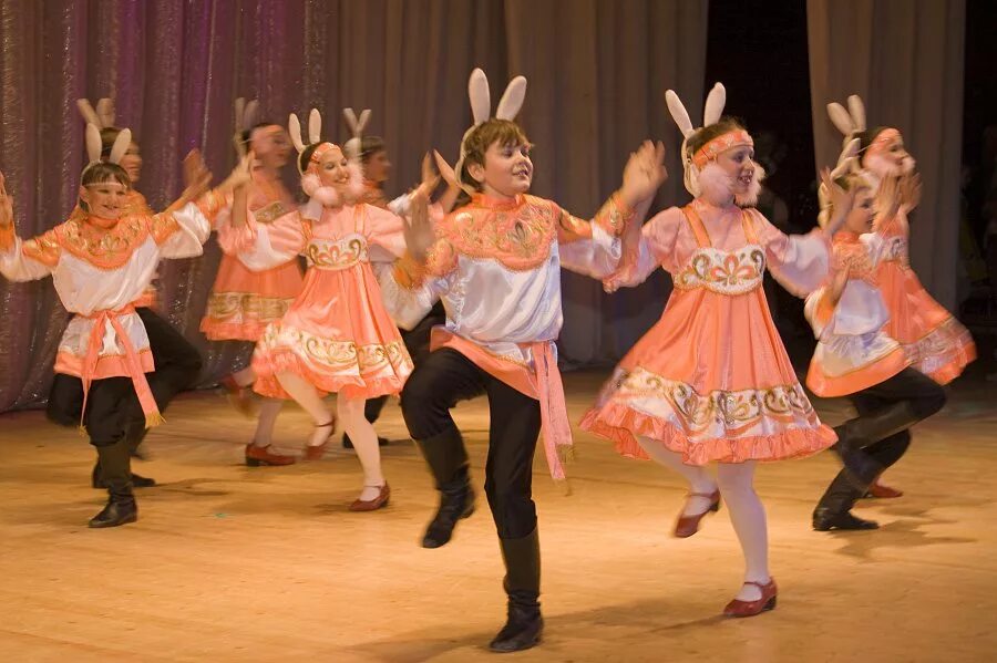 эстрадная студия феникс. детская образцовая студия. детская образцовая студия. детская образцовая студия. эстрадная студия феникс новосибирск.