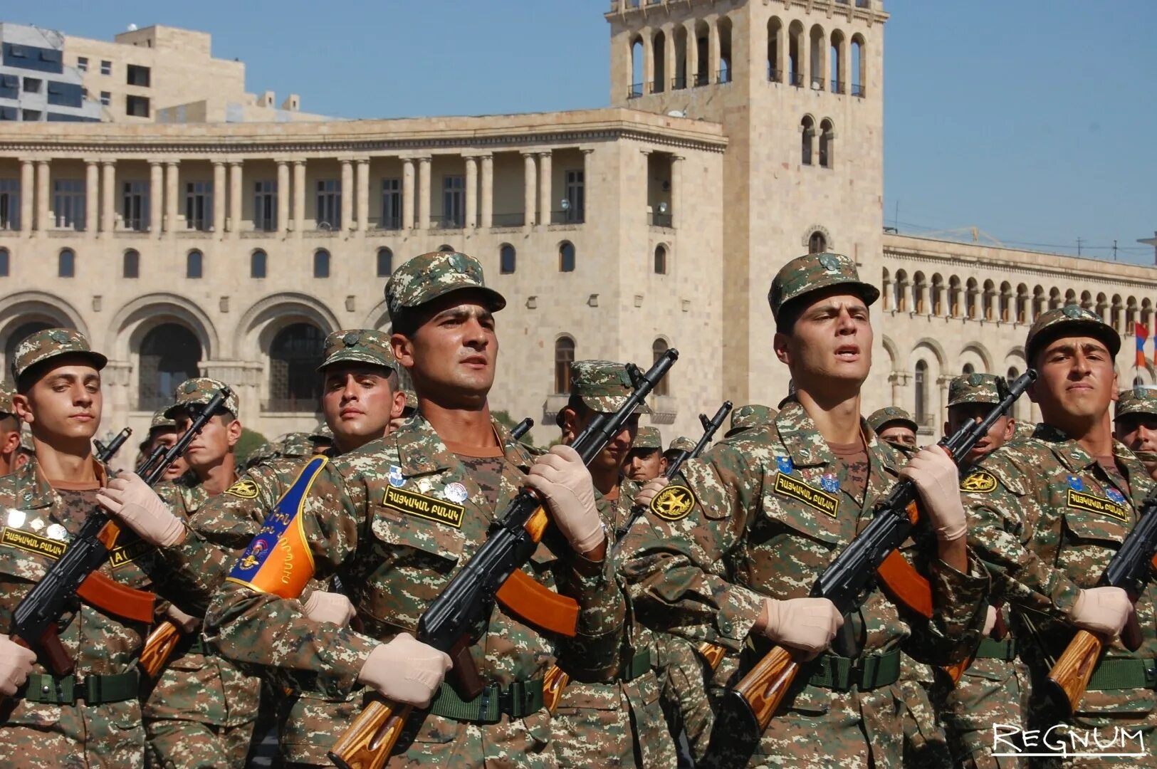 День армянской культуры. День армянской письменности. Традиции и праздники армян. Армянский день. Шапка московские армяне.