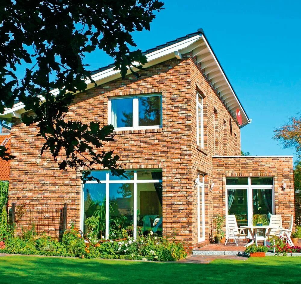 Примеры кирпичных домов Bradington Traditional Home Brick house plans, Traditional house plans, Traditio