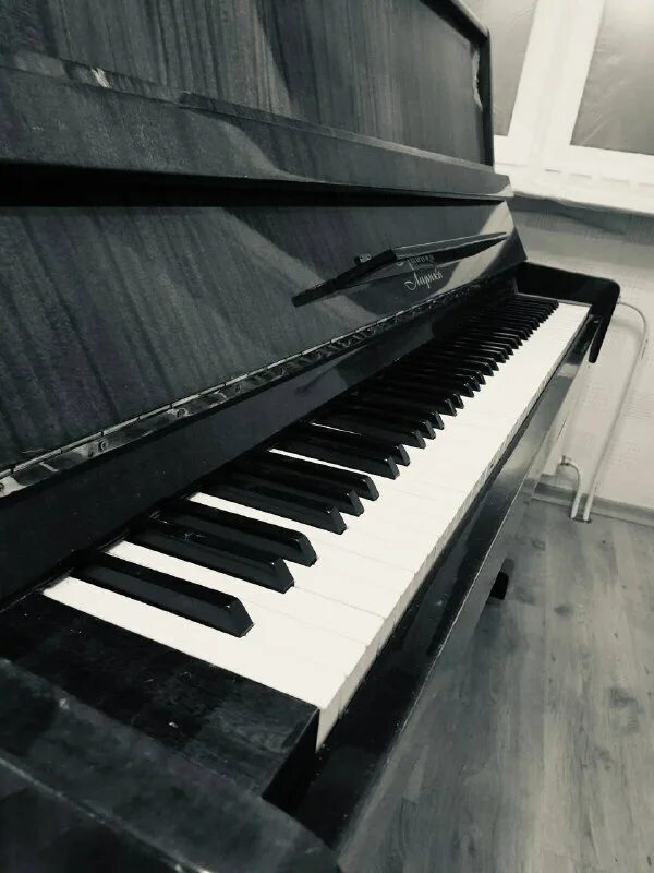 руки пианиста.