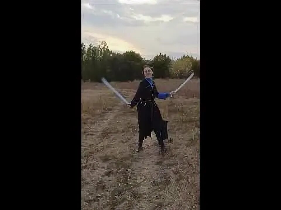 Видео фланкировки девушек. Танец с шашкой. танец с шашками. трюки с шашкой. синее платье для фланкировки.