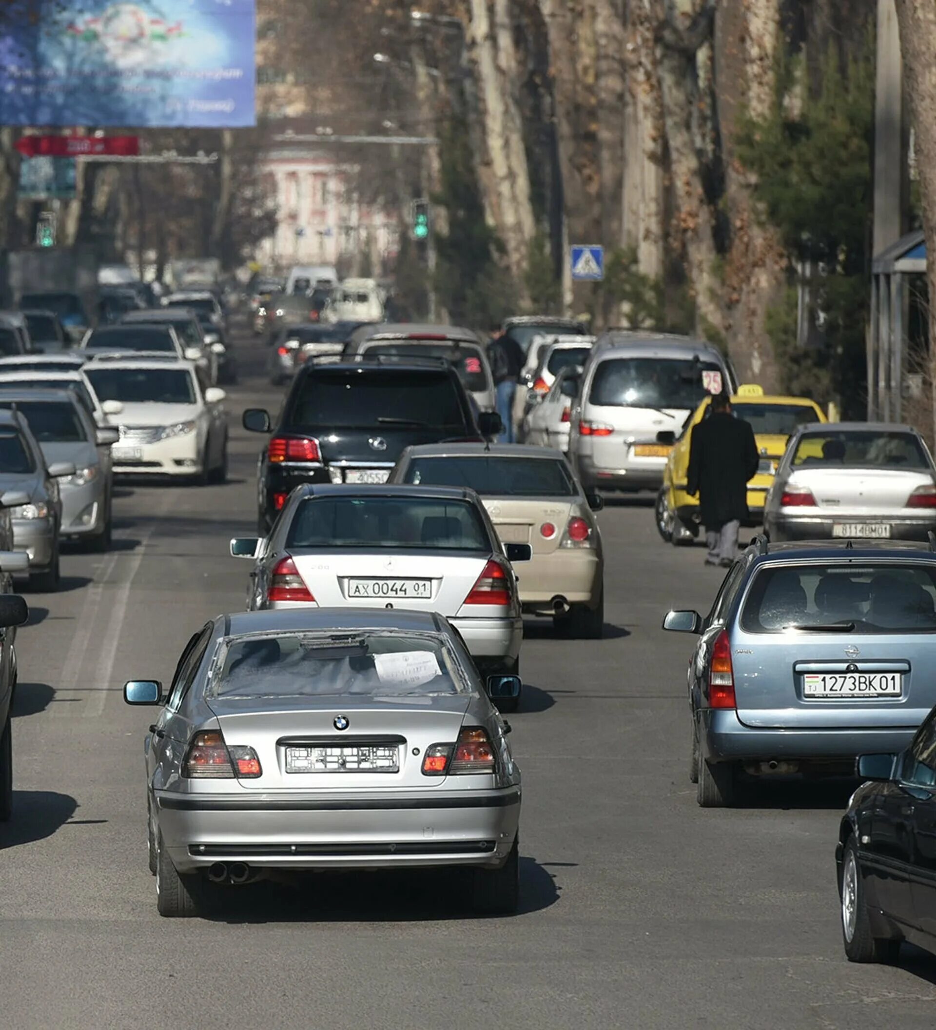 Авторынок душанбе. Машина в душанбе. худжанд автомашина. авторынок таджикистан.