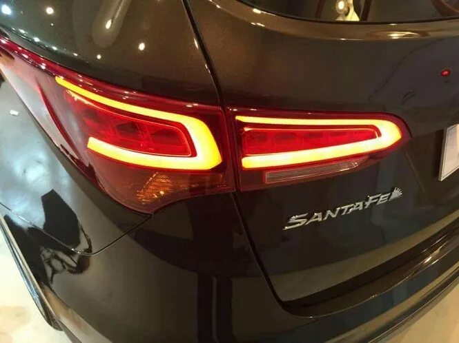 Replace 2001-2006 Hyundai Santa Fe Tail Light / Bulb, How to Change Install 2002