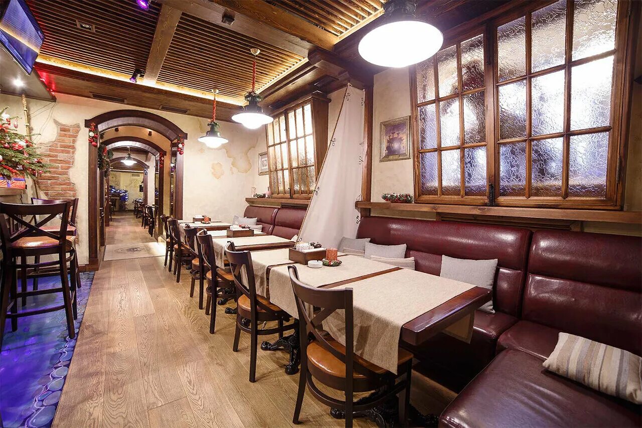 Голландская кухня, кронштадт, коммунистическая улица. Кронштадт кафе и рестораны. Голландский ресторан в кронштадте. Кафе на петровской в кронштадте. Голландская кухня в кронштадте ресторан.