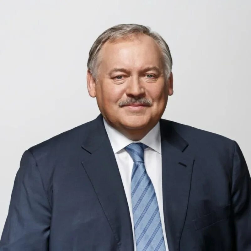 Константин затулин. Затулин константин федорович. Затулин биография национальность. Затулин игорь викторович. Константин затулин фото.