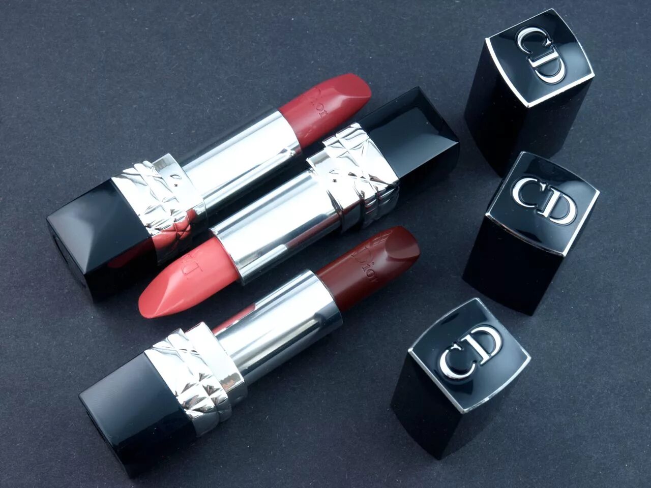 Помада кристиан диор 219. Rouge dior ultra rouge. Руж диор 743. Rouge dior 434 promenade. Dior rouge dior lipstick.