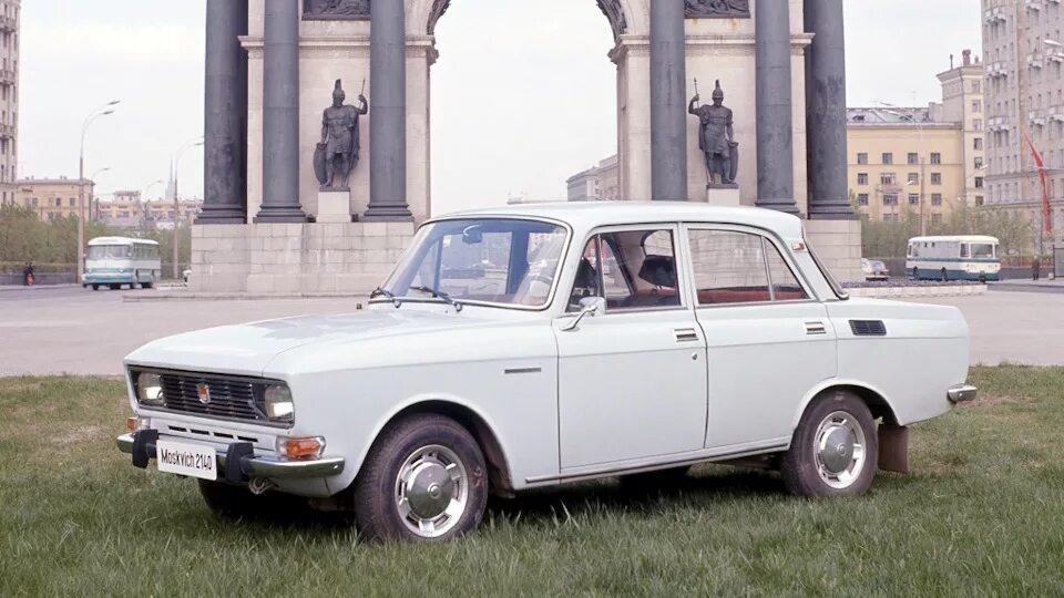 Москвич это какая машина. Москвич 412 азлк. Москвич это какая машина. Москвич 2140 новый 2022. Москвич 3е 2022.