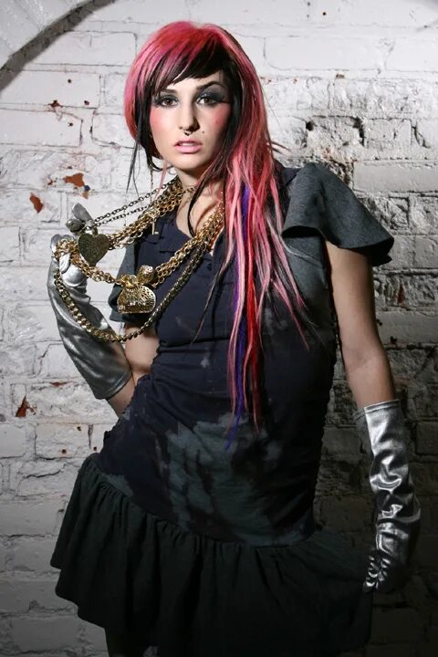 Стиль треш. Гламур субкультура. Одри китчинг эмо. Трэш стиль в одежде. Трэш субкультура девушки.
