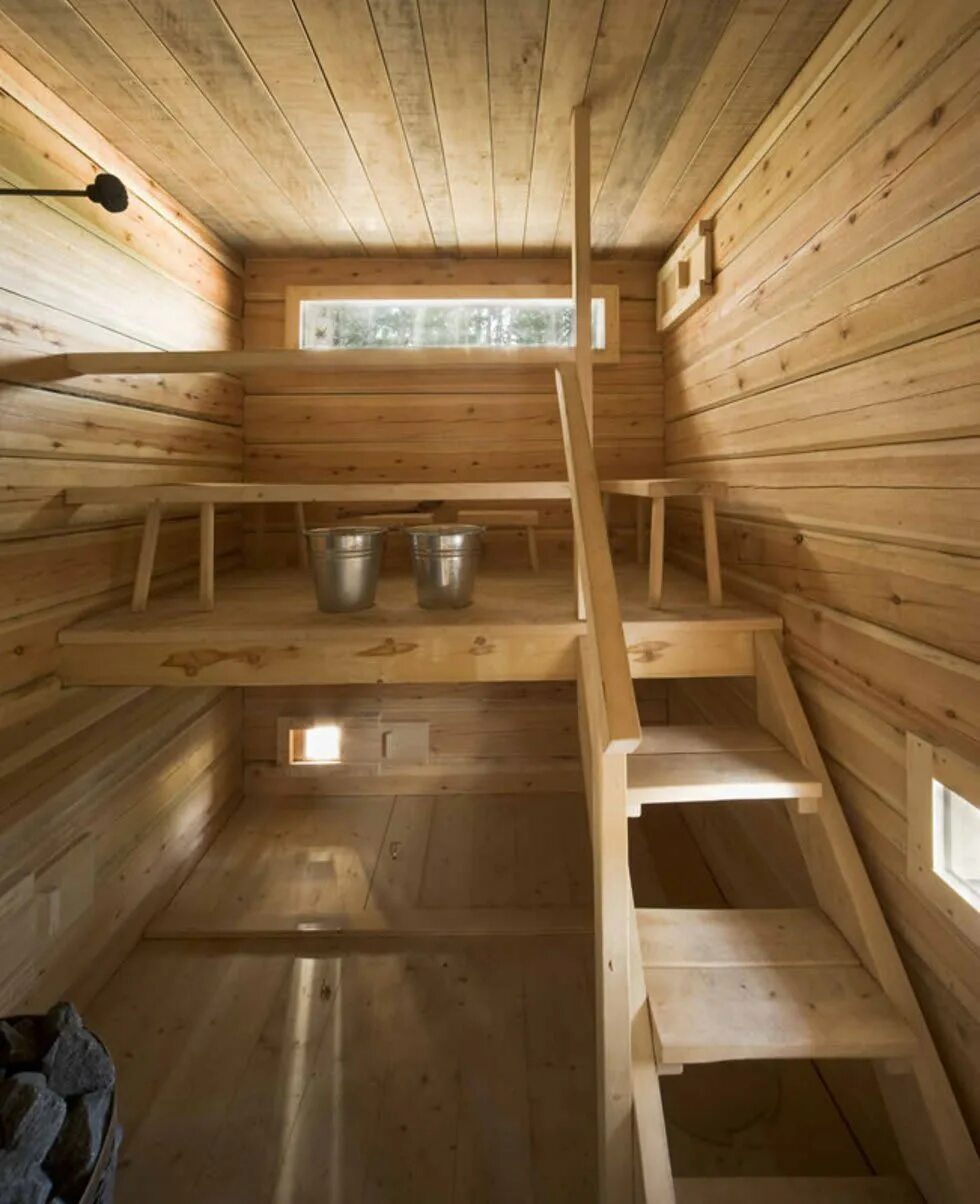 Внутренняя отделка двухэтажной бани. Баня с антресолью. Интерьер двухэтажной бани. Садовый домик с чердаком. Баня с полатями.