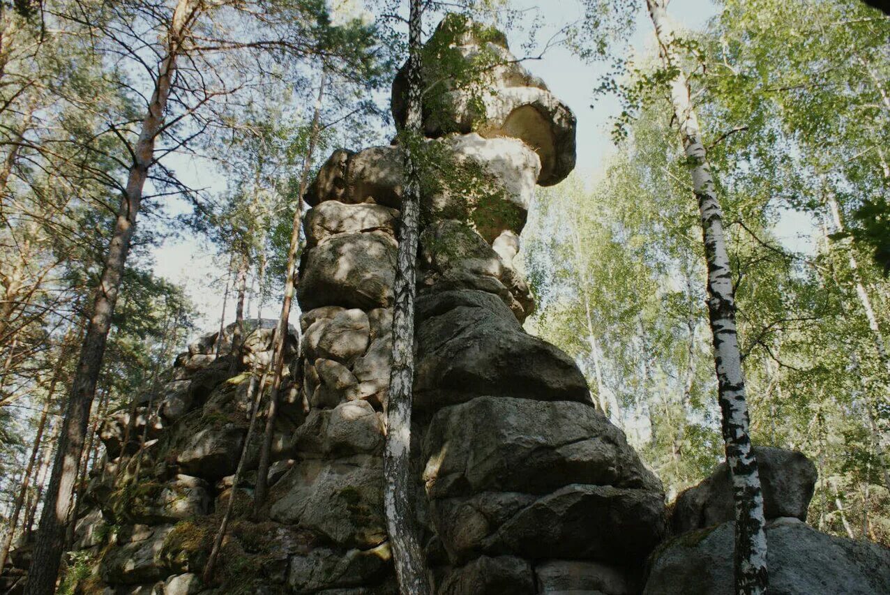 Бажовский парк Сысерть. Скалы храпы Бажовские места. Бажовские места Марков камень. Парк Бажовские места Сысерть. Места бажова