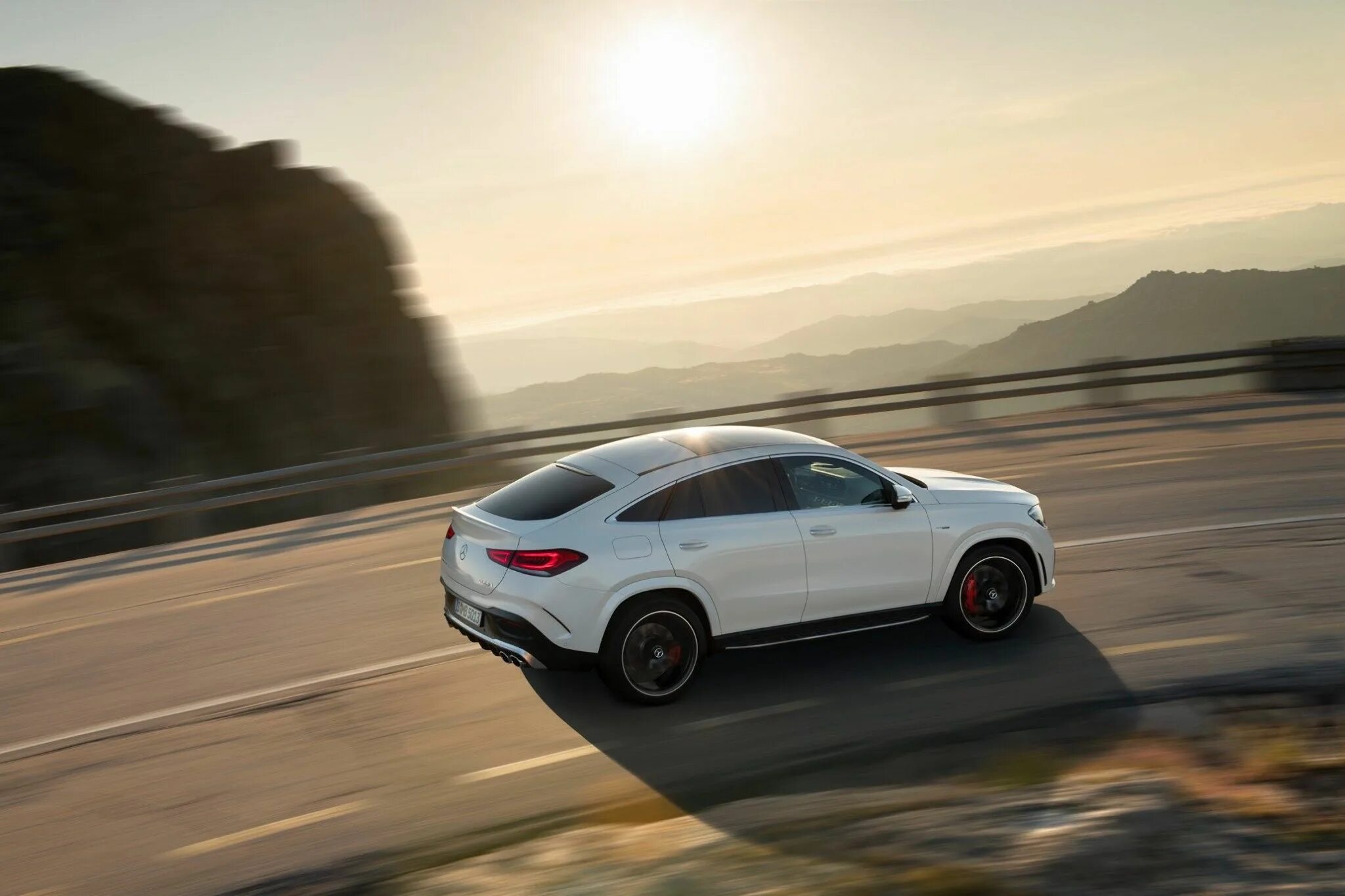 Мерседес бенц gle 53 amg 2020. Мерседес gle 53 amg coupe. Мерседес амг gle 53. Mercedes-amg gle купе 2021. Мерседес gle 53 amg coupe.