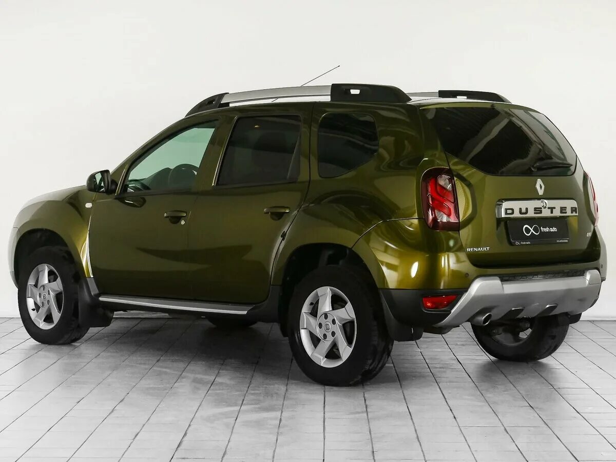 Renault Duster зеленый. Renault Duster 2017 зеленый. Renault Duster зеленый металлик. Renault Duster 2020 зеленый.