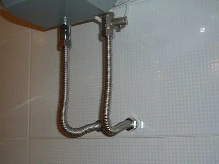 Крепление для гибкой подводки