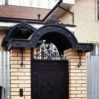 Навес над калиткой