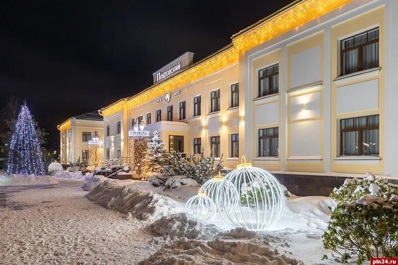 Гостиничный комплекс Покровский 4*, Псков, цены от 6300 руб.