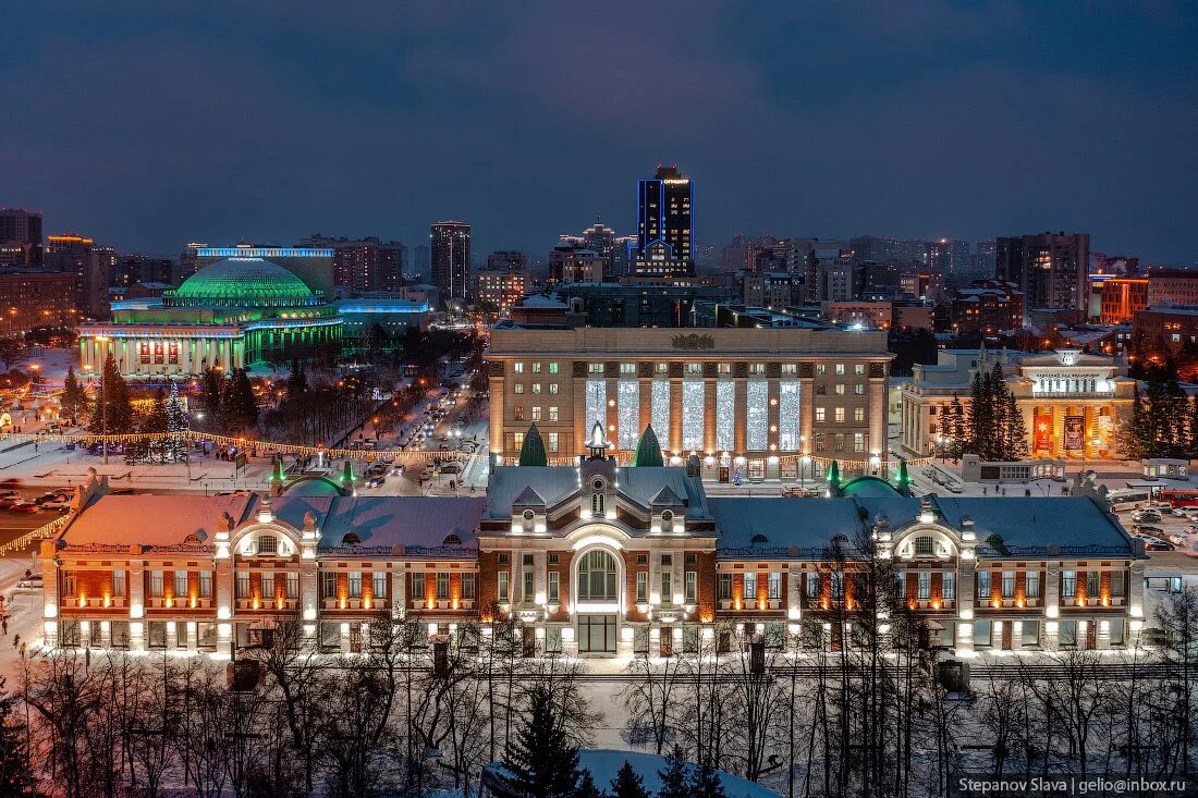 Новосибирск gelio. Краеведческий музей Новосибирск зима. Новосибирск зимой. Новогодний Новосибирск. 30 декабря новосибирск