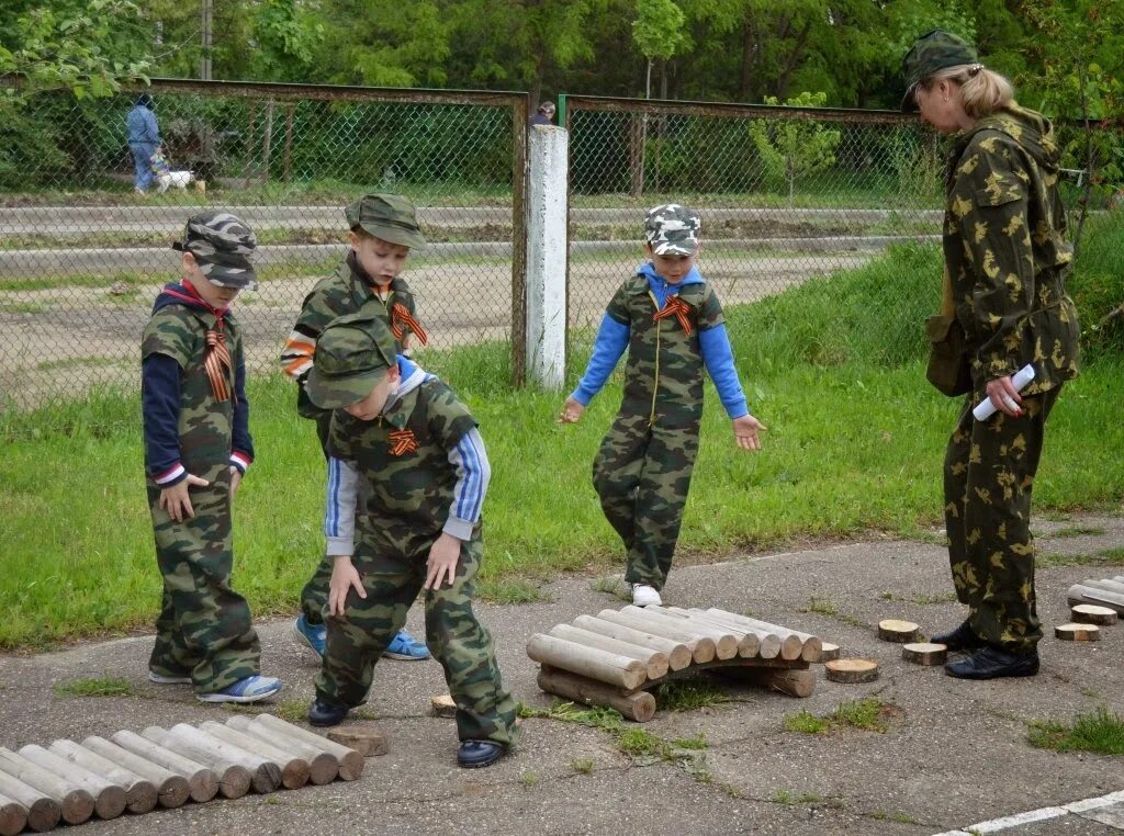 Положение игры зарница. Военно патриотическая игра зарница в детском саду. зарница (игра). военно патриотический лагерь зарница. детская зарница.