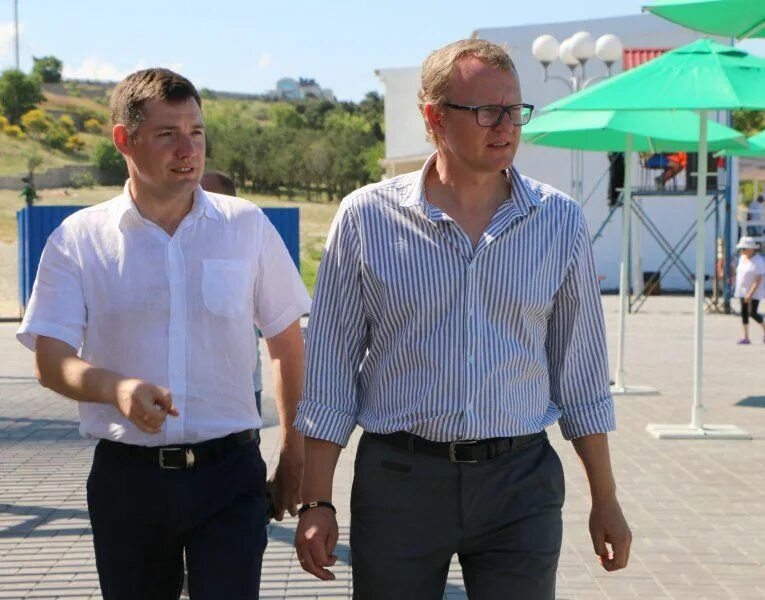 Директор департамента городского хозяйства севастополя. Департаменты министерства сельского хозяйства. Директор департамента городского хозяйства евгений горлов. Департамент городского хозяйства севастополь. Горхоз севастополь департамент.