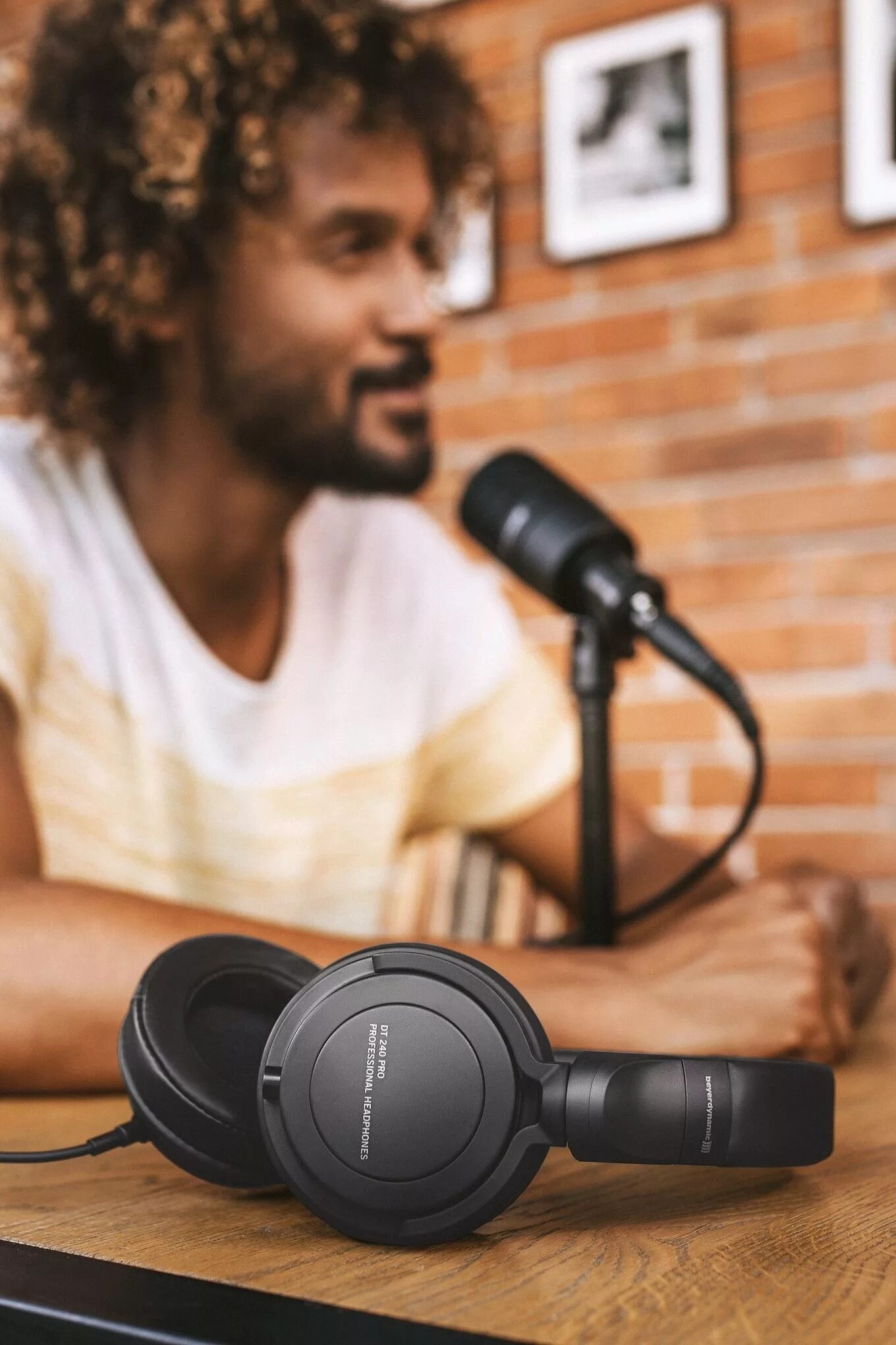 Beyerdynamic dt 240. Dt240 pro. beyerdynamic pro. наушники dt 99- pro.
