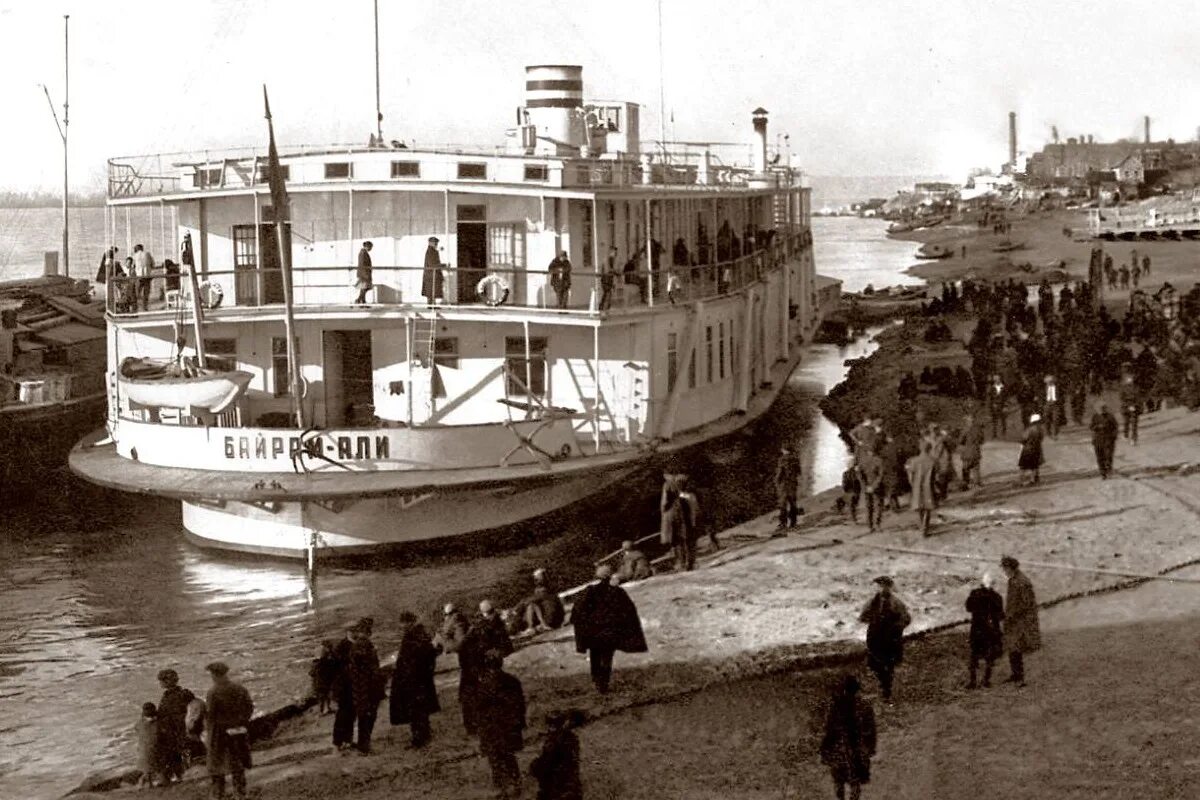 одесса-советский теплоход. одесский теплоход. теплоход одесса украина. одесский теплоход. теплоход одесса.