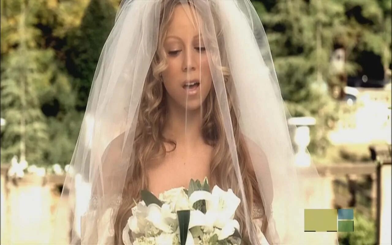 Мэрайя Кэри 2009 Звездная жизнь. Марай Кэри свадьба клип. Newlyweds Mariah Carey. Mariah Carey клип про невесту.