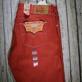 Levis red