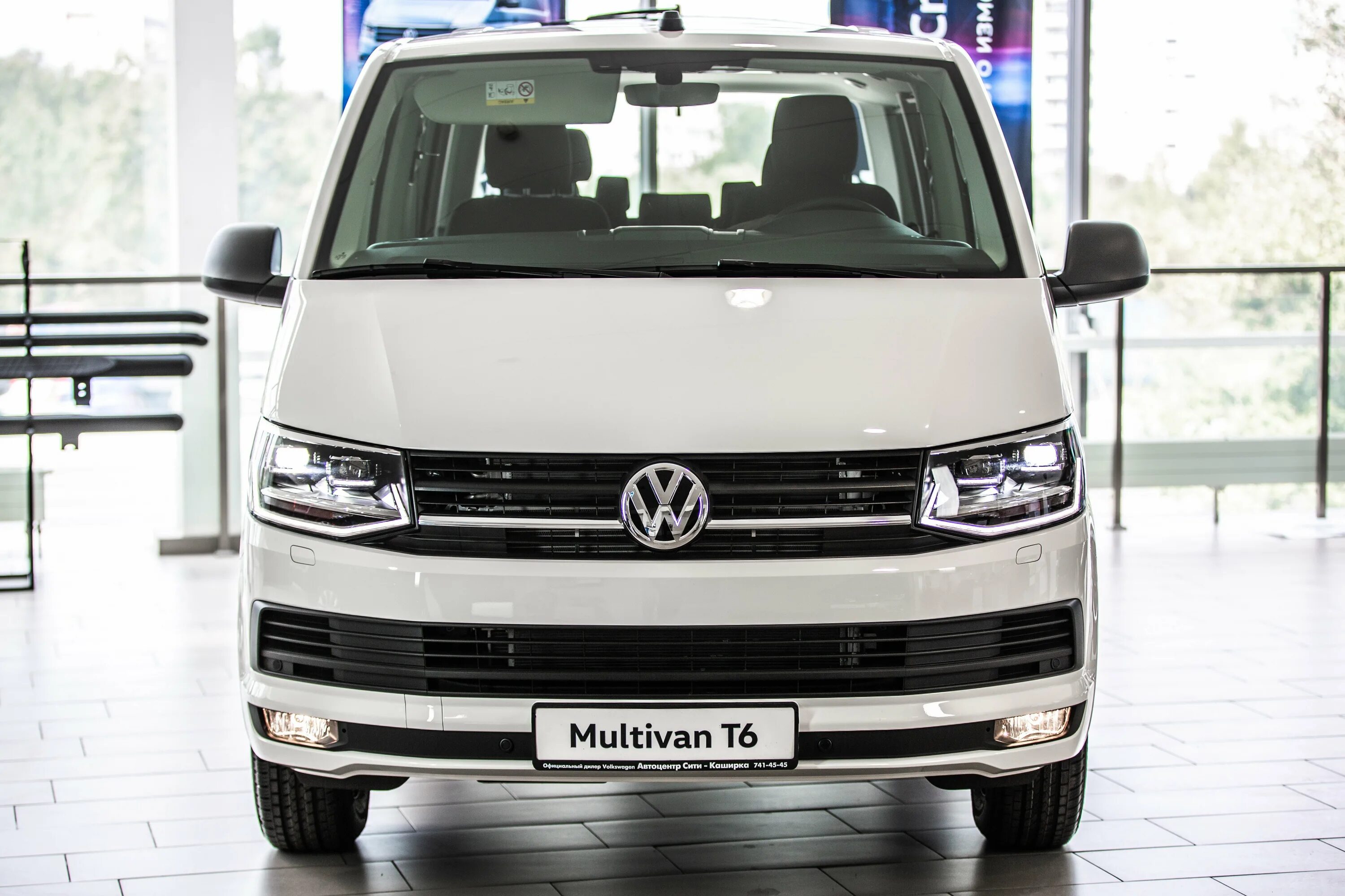 Фольксваген мультивен 2020 года. Фольксваген каравелла 2017. Multivan москва. Vw multivan 2013. Фольксваген мультиван т6.