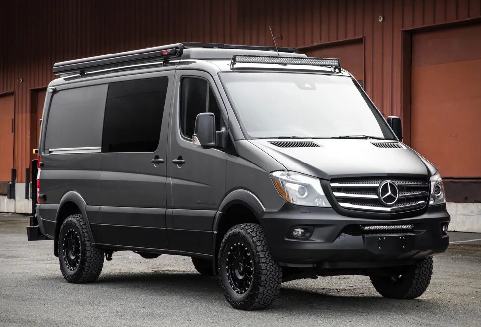 Мерседес 4х4 купить. Mercedes Sprinter 4x4. MB Sprinter 4x4. Mercedes Sprinter 4 4. Мерседес Спринтер 4 на 4.