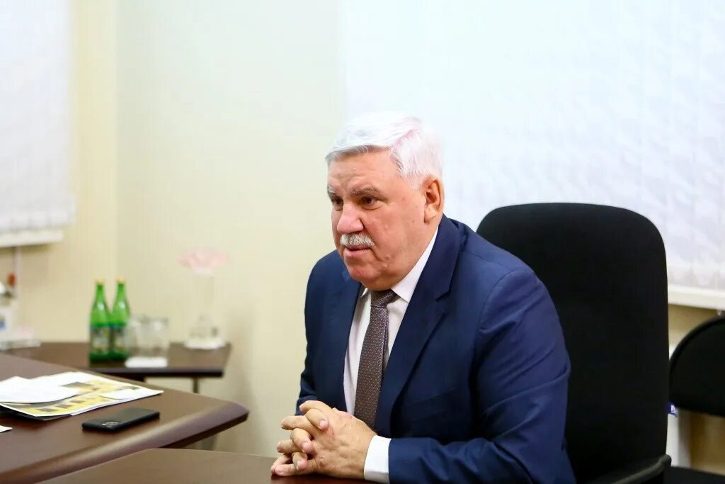 Спицын уполномоченный по правам человека в астраханской области. Школа 57 астрахань. Амо камызякский район. Уполномоченный по правам человека в астраханской области. Уполномоченный по правам человека астрахань.