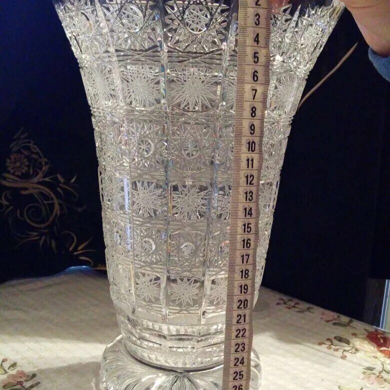 Ваза снежинка. Хрустальная ваза снежинка. хрустальные вазы снежинка. чешский хрусталь снежинка. чешский хрусталь снежинка ваза.