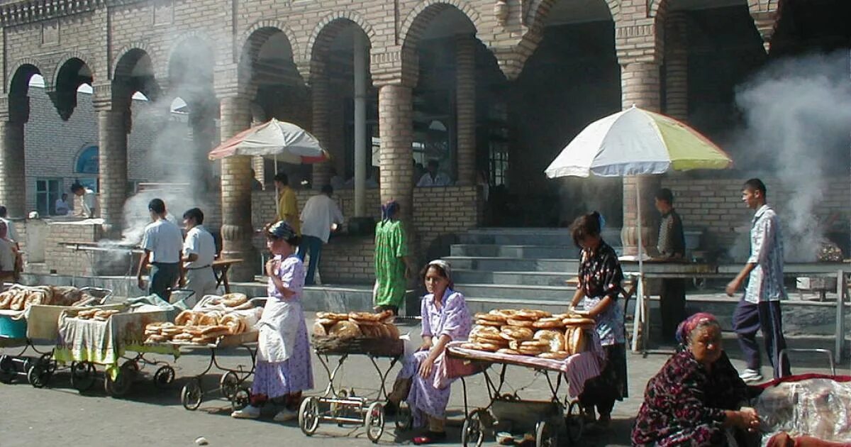 Гулистон таджикистан. Гулистан Узбекистан. Сырдарьинская область город Гулистан. Ташкент Гулистан. Гулистан базар.