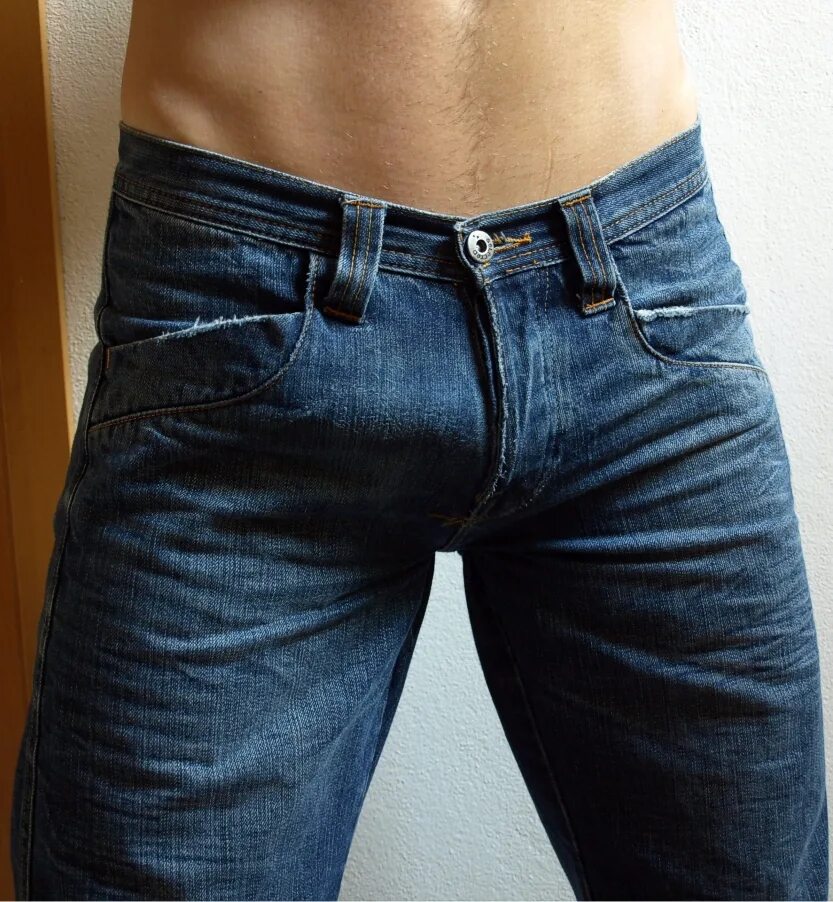 Cock jeans. Bulge джинсы. Men bulge джинсы. Denim bulges в джинсах. Big bulge в джинсах.