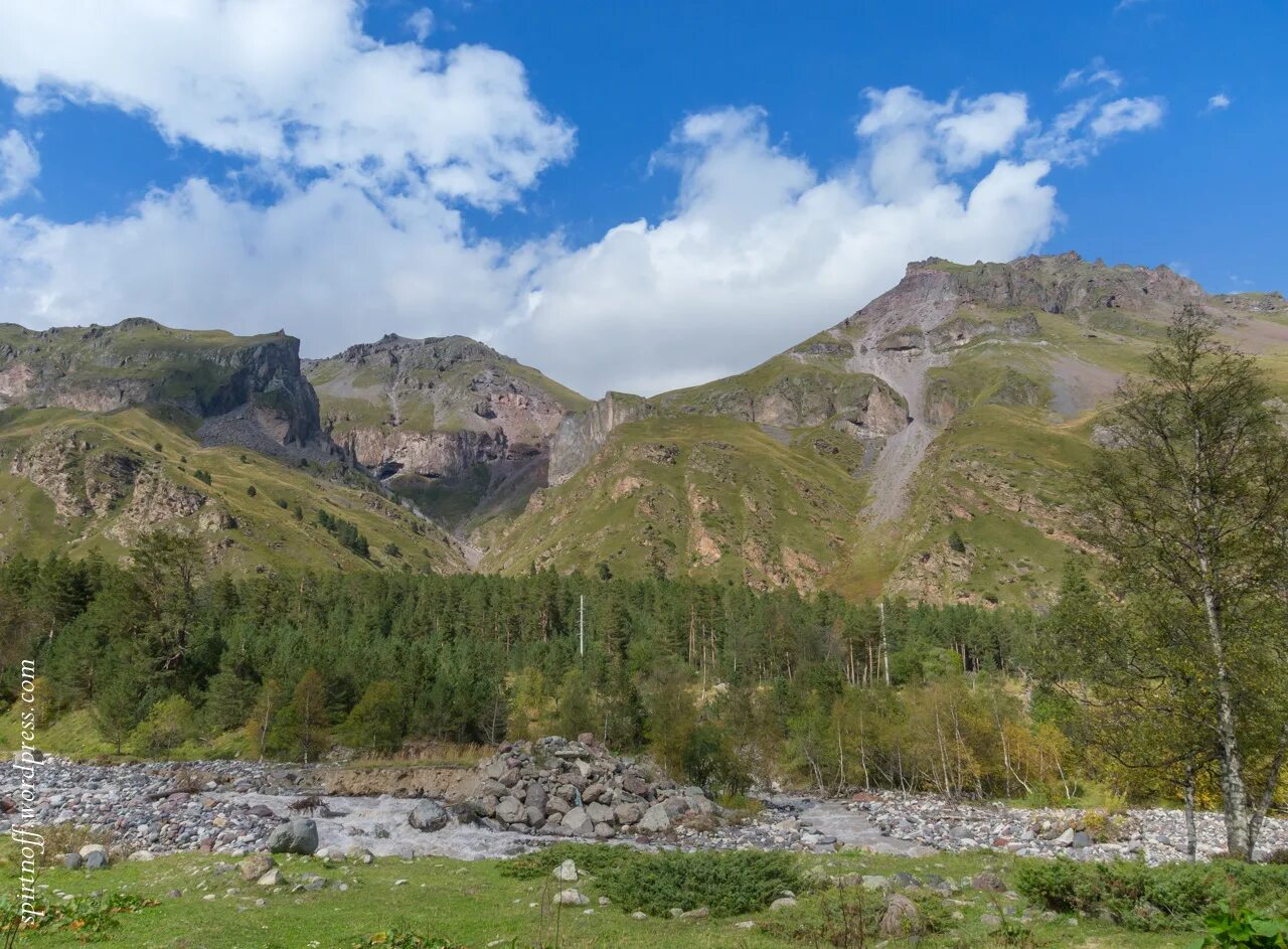 Межгорье Баксан Крым. Село Баксан. Исламей река Баксан. Усадьба Баксан.