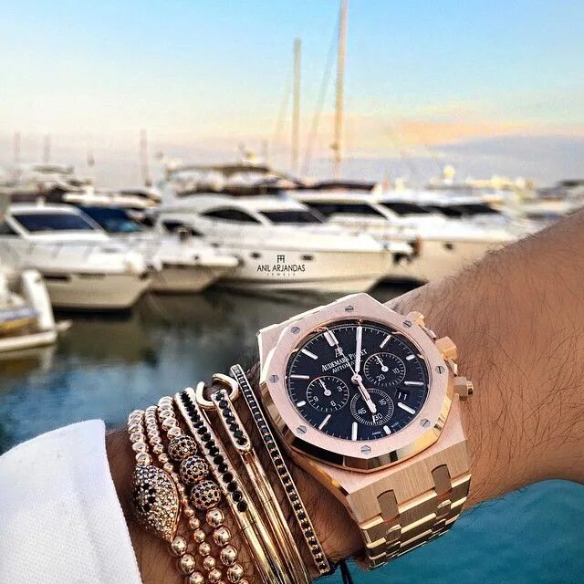 Пляж часы. Часы тимати audemars piguet. audemars piguet джигана. браслет audemars piguet золотой chrono. audemars piguet часы на руке.