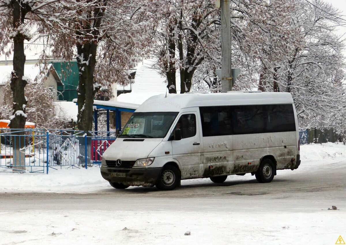 Маршрутка. Автобус зима. Микроавтобус зимой. Маршрутка зима. Автобус 26 читает автор