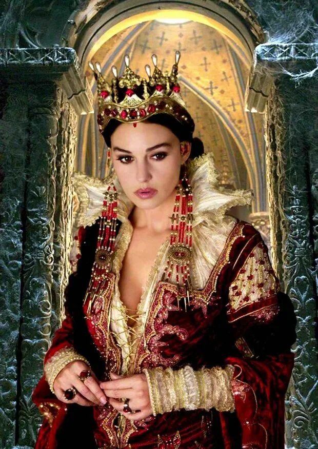 Царица быстро. Женский образ королева. турецкие императрицы. рамка царица. девушки в образе императрицы россии.