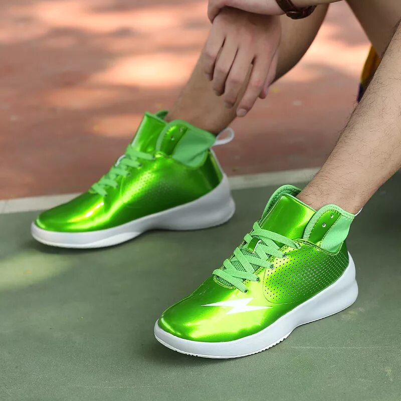 Зеленые кроссовки какие. Кроссовки Erke зелёные. Кроссовки Раш зеленые. Tucino кроссовки зеленые. Кроссовки адидас мужские высокие зеленые.