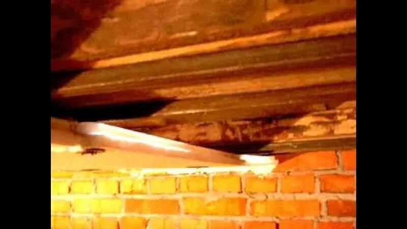 Утепление деревянного пола снизу пеноплексом. Подшивка пола снизу пеноплексом. Теплоизоляция бетонных перекрытий снизу. Утепление деревянного пола снизу пеноплексом. Пеноплекс снизу деревянного пола.