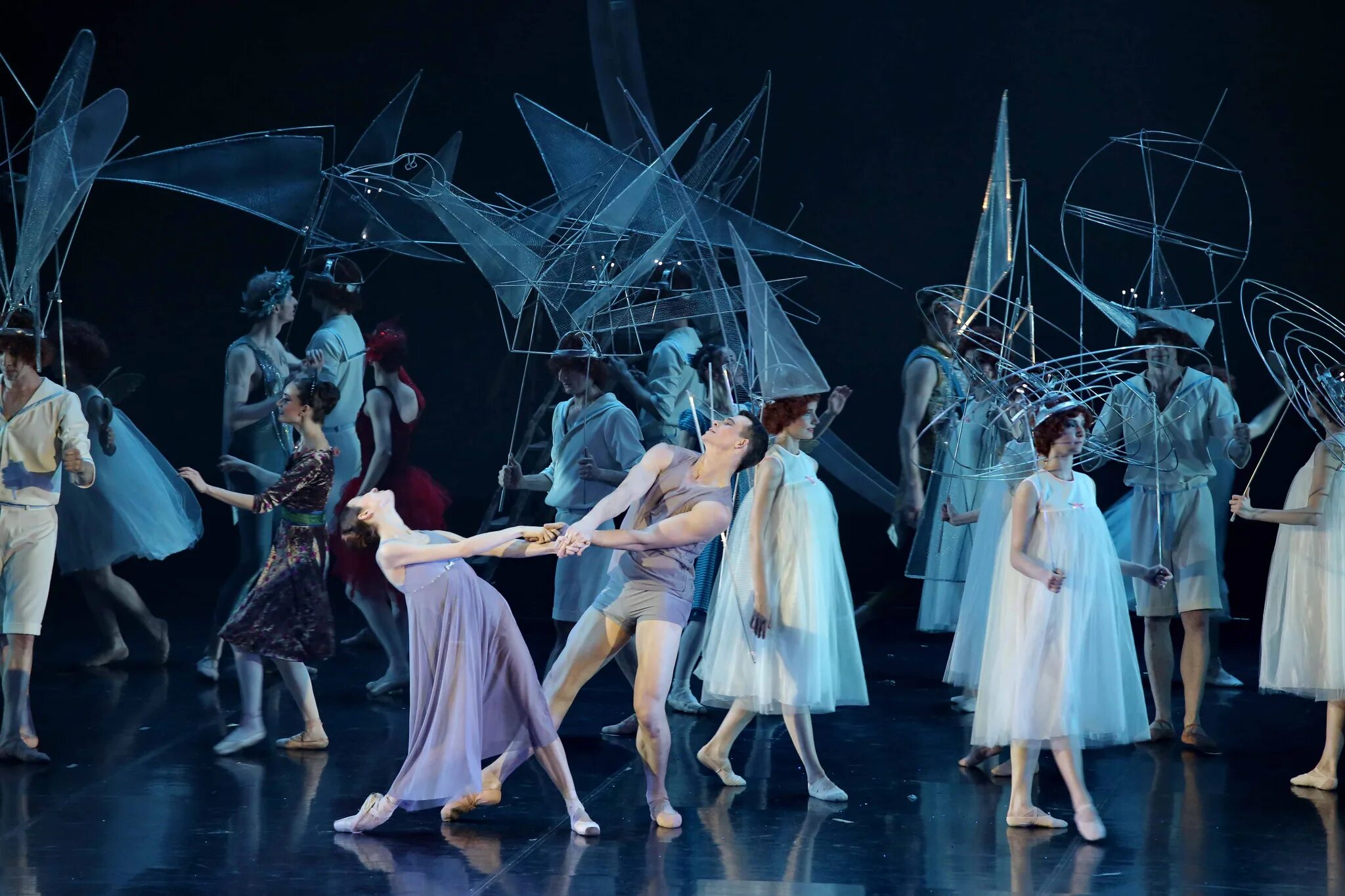 Театр карамболь жар птица. Мюзикл птицы. Мюзикл птицы. Театр карамболь санкт-петербург. Синяя синяя птица театр наций.