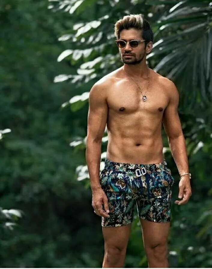 Вишал адитья синг в контакте. Вишал Сингх. Vishal Singh (actor, born 1974). Vishal Singh (actor, born 1985).