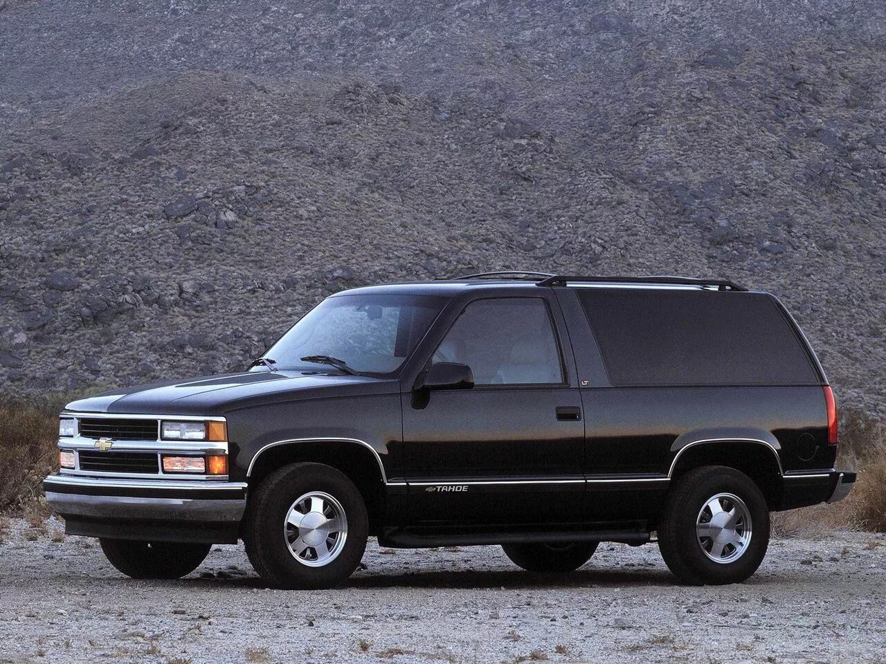 Chevrolet Tahoe 1995. Шевроле Tahoe 1995. Chevrolet Tahoe 2 Door 2000. Chevrolet Tahoe gmt400 3 Doors.