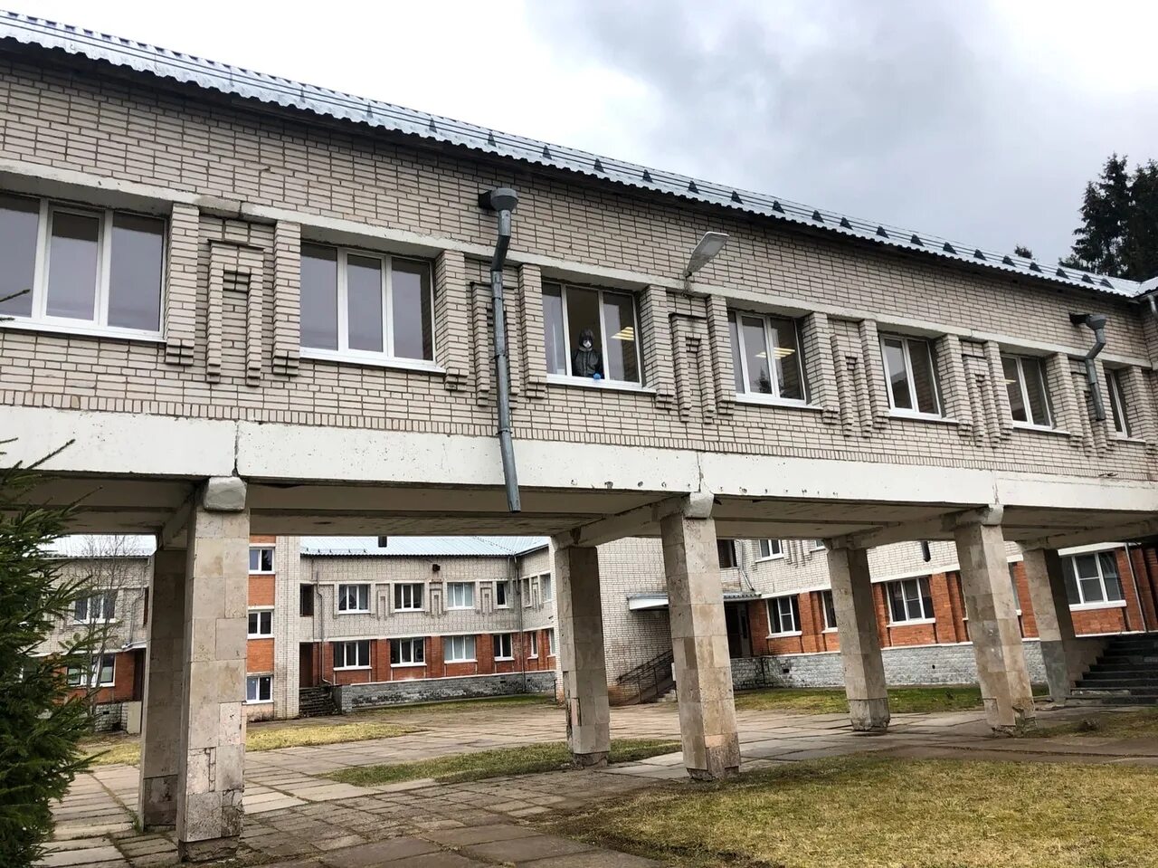 Прогноз погоды сиверский гатчинский. Сиверская больница. больница в сиверской гатчинского района. сиверская больница ленинградская область. сиверский гатчина психиатрическая больница.