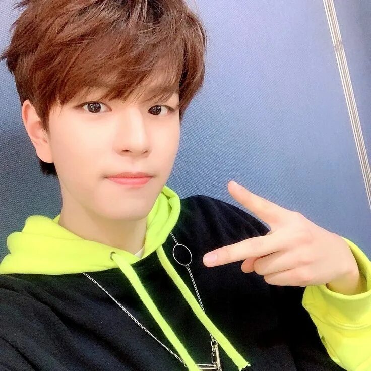 Сынмин улыбается. Группа stray kids сынмин. stray kids ким сынмина. сын мин из stray kids. stray kids seung min 2025.