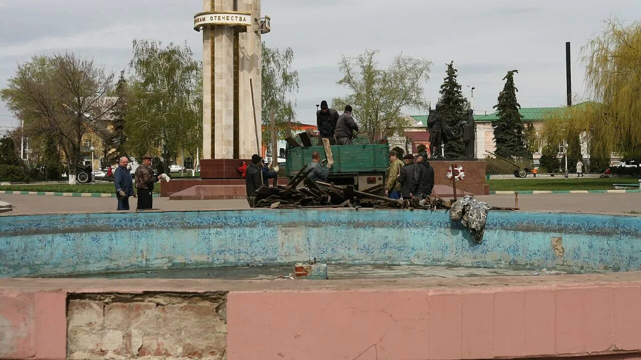 Площадь мичуринска. Парк славы мичуринск. площадь славы мичуринск. тамбовская область, мичуринск, пл. славы. пл славы мичуринск.