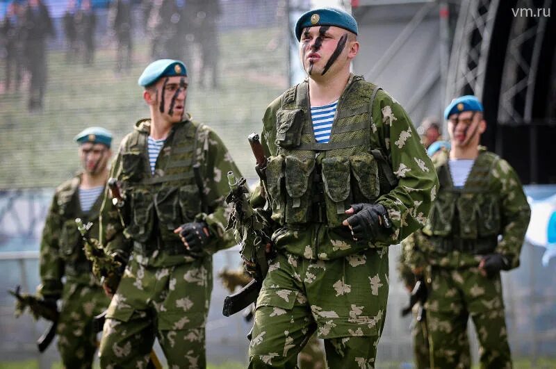 Десантники спецназ. Спецназ ВДВ разведка. Форма спецназа ВДВ. Военная разведка ВДВ форма. Спецназ ВДВ РФ.