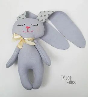 Зайцы игрушки из ткани