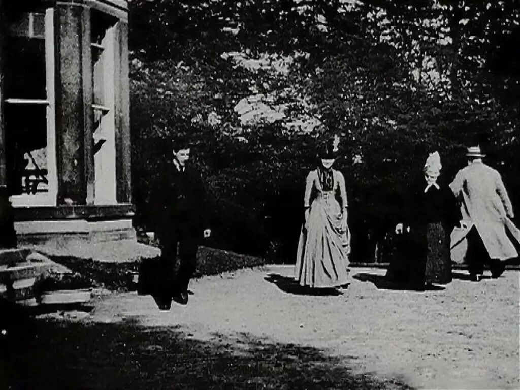 Самое раннее видео. Сцены в саду Раундхэй 1888. Сцена в саду Роундхэй (1888) Луи Лепренс. Сцена в саду Раундхэй Луи. Луи Ле Принс.