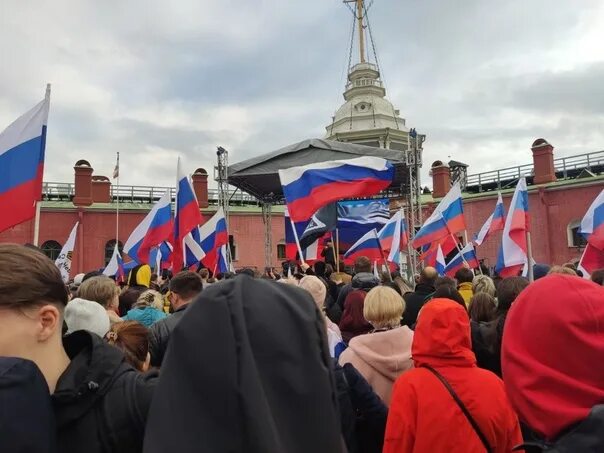 Митинг на Петропавловской крепости. Митинг на Петропавловской крепости 2024. Патриотический концерт Петропавловской крепости 30.09.2022. Митинг в Петропавловской крепости 22 февраля. Митинг в питере 2024