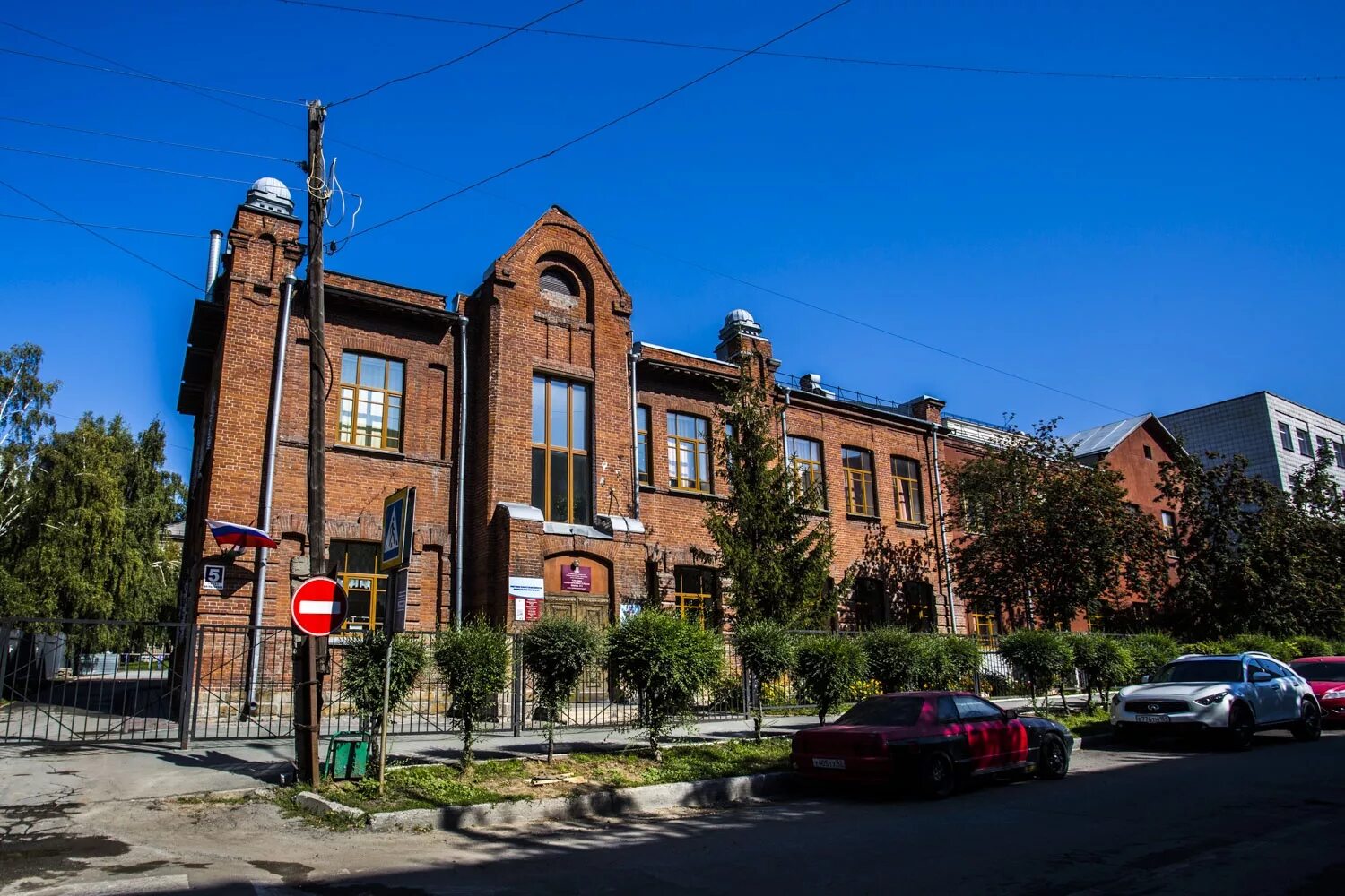 Школа 3 новосибирск октябрьская 5. Школа бориса богаткова новосибирск. Школа 3 бориса богаткова. Школа бориса богаткова новосибирск. Мбоу сош 3 новосибирск.