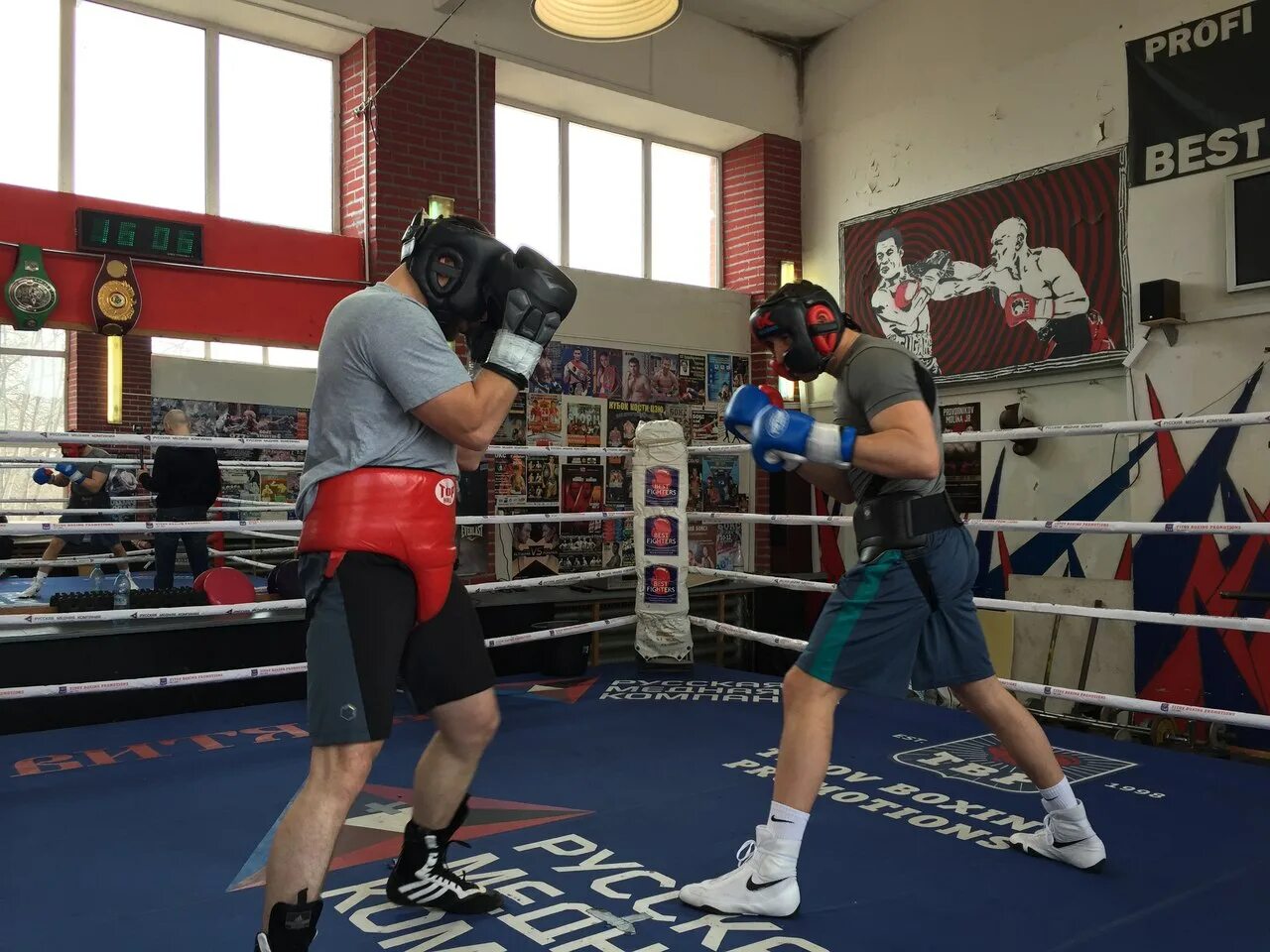 Басота рижский бокс тренировка. Тренировочный бой 8 букв. World of tanks тренировочные комнаты 2022. Фехтование на ткацкой. Расписание тренировок по кикбоксингу.